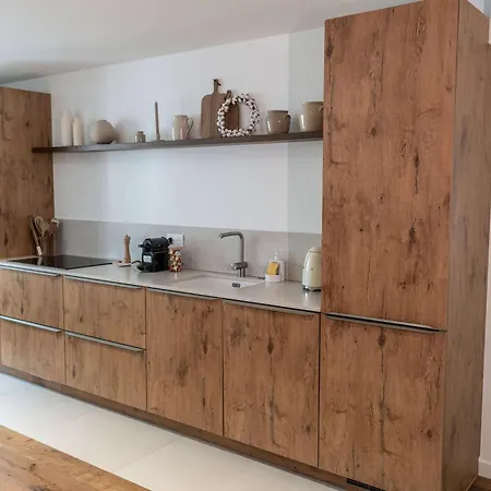 Fabuleux Duplex Renove 120m² Au Coeur De Cauterets, 4 Chambres, 2 Salles D'eau - Fr-1-401-318 Cauterets
