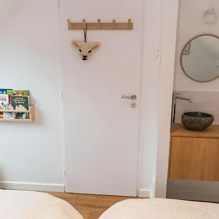 Fabuleux Duplex Renove 120m² Au Coeur De Cauterets, 4 Chambres, 2 Salles D'eau - Fr-1-401-318 Cauterets